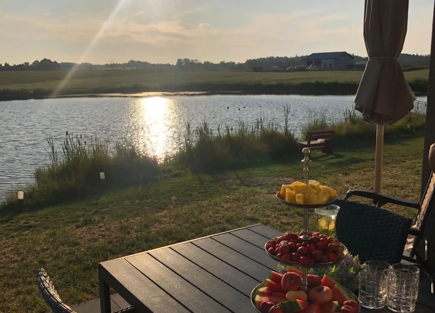 Domki Loft Nad Stawem 4 Doroslych , 4 Dzieci Malkowo Polska